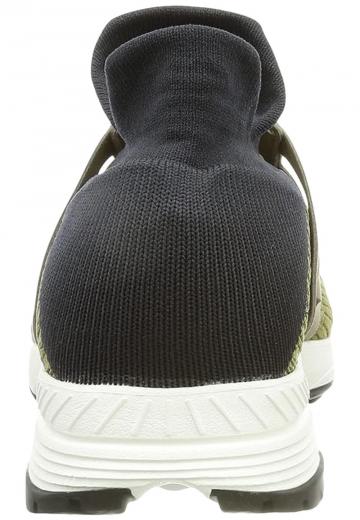 Тренировочные кроссовки