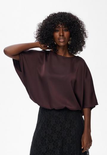 Атласная блузка