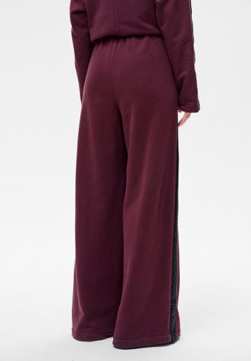 Спортивные штаны