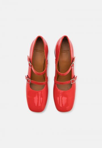 Туфли с ремешком