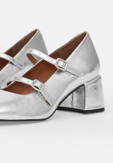 Туфли с ремешком