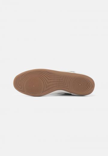 Высокие кеды