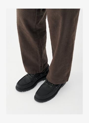 Ботинки на шнуровке