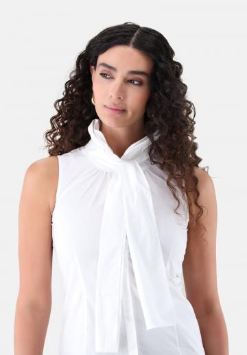 Блузка без рукавов