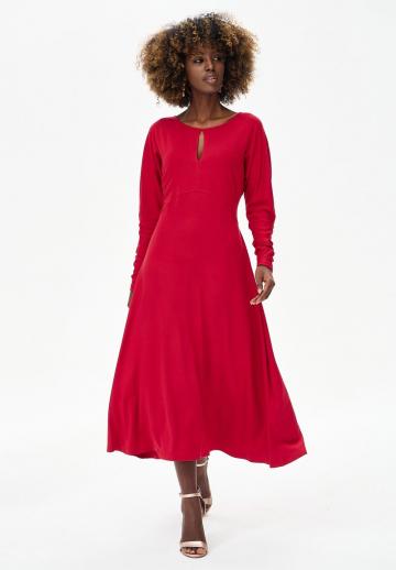 Вязаное платье