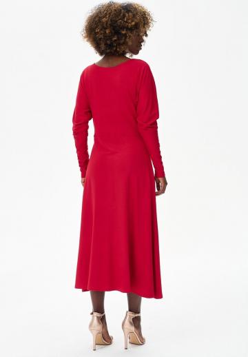 Вязаное платье