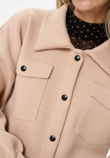 Куртка с накладнымит карманами