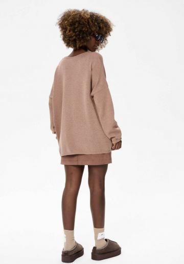 Длинный пуловер