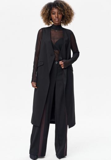 Длинный жилет