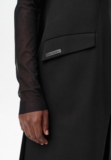 Длинный жилет