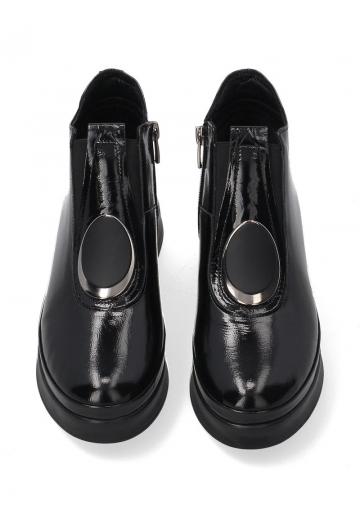 Сапожки на танкетке