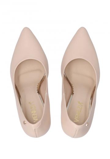 Туфли на высоком каблуке