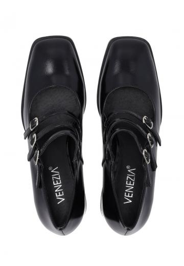 Туфли с ремешком