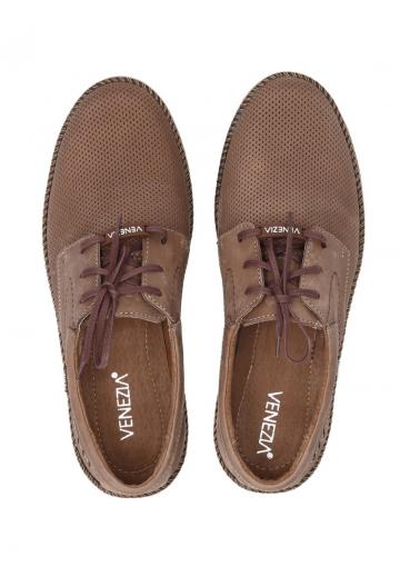 Ботинки на шнуровке