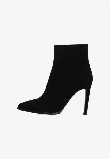 Полусапожки на высоком каблуке