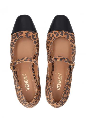 Туфли с ремешком