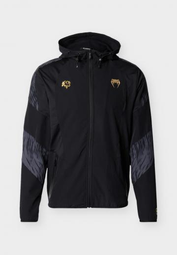 Спортивная куртка