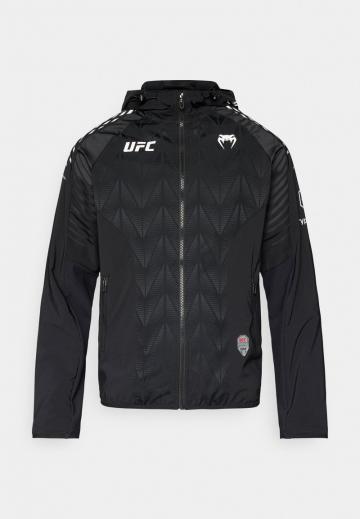 Спортивная куртка