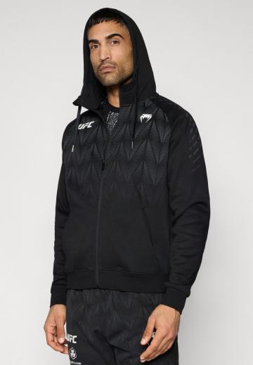 Спортивная кофта