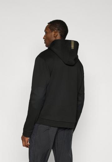 Спортивная кофта