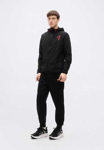 Спортивная куртка