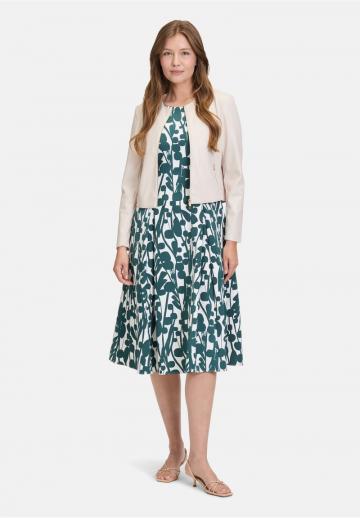 Короткий блейзер