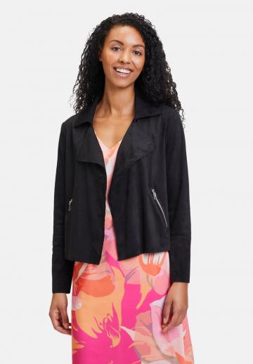 Короткая куртка