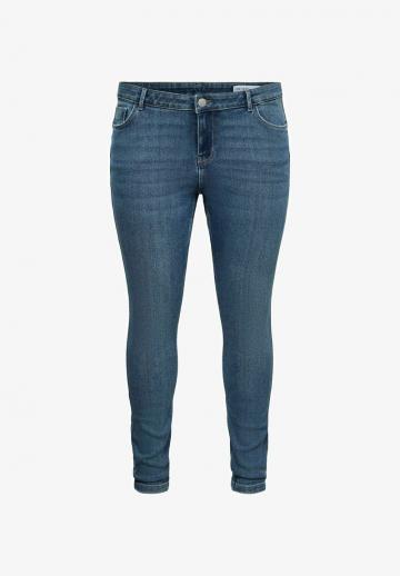 Узкие джинсы