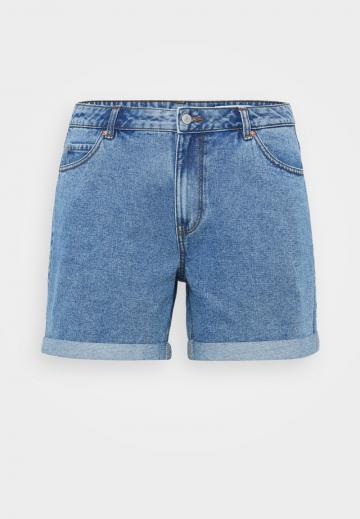 Джинсовые шорты