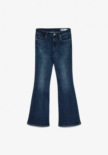 Клешеные брюки