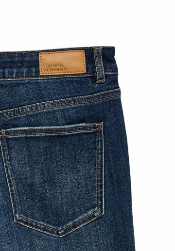 Клешеные брюки