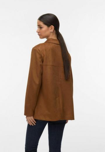 Пальто из искусственной кожи