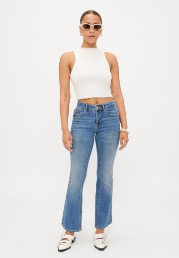 Клешеные джинсы