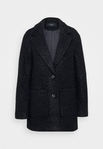 Короткое пальто