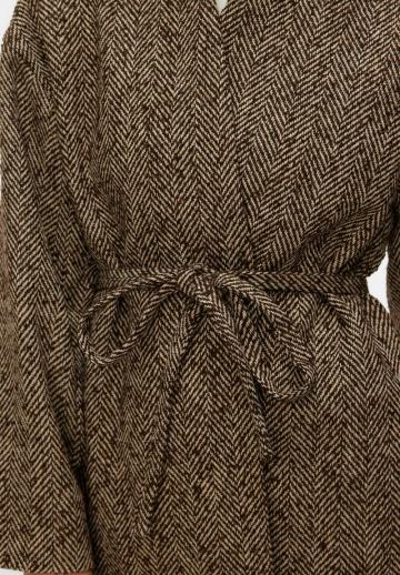 Короткое пальто