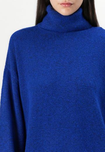 Вязаное платье