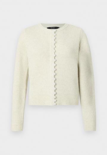 Вязаный жилет