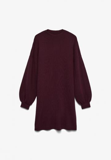 Вязаное платье