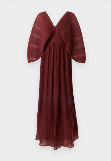 Коктейльное платье