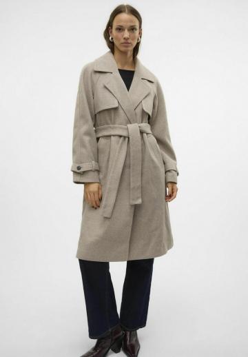 Шерстяное пальто