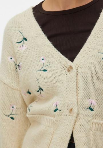 Жаккардовая вязаная кофта