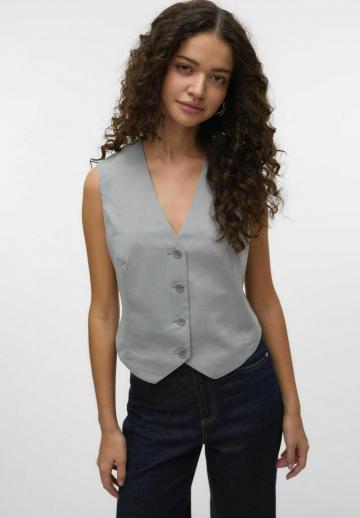 Джинсовая жилетка