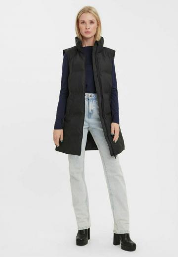 Длинный жилет