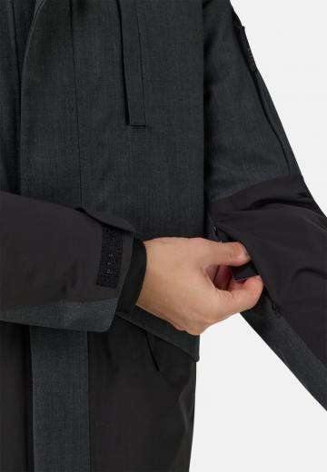 Зимняя куртка