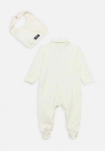 Набор одежды