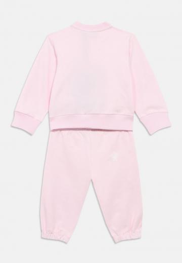 Набор одежды