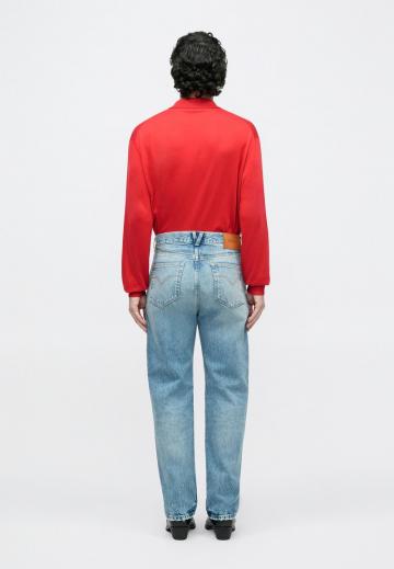 Прямые джинсы