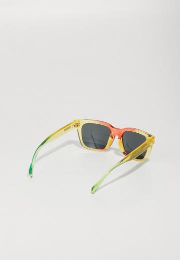 Солнечные очки