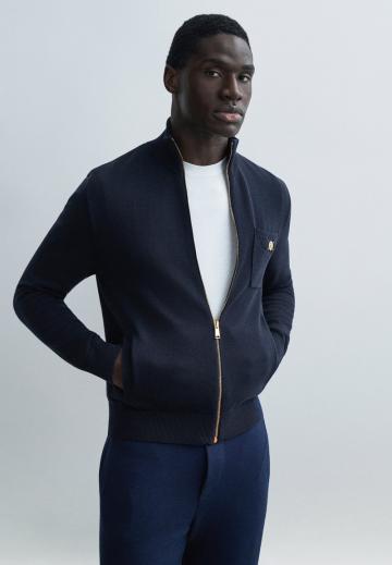 Вязаная кофта