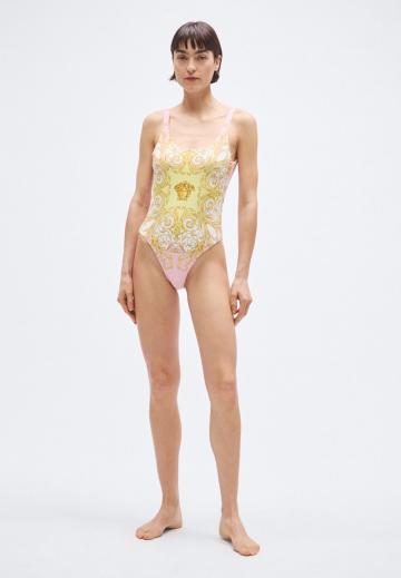 Слитный купальник